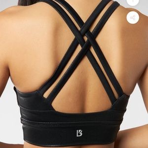 BuffBunny Rosa sports bra V2 in shimmer black